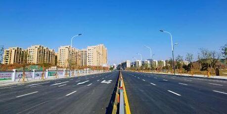 蘇州道路劃線的寬度是多少？蘇州道路劃線廠家?guī)湍憬庾x