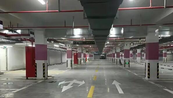 蘇州道路劃線分析，環(huán)氧地坪施工時(shí)地面油漬污垢解決的方法？