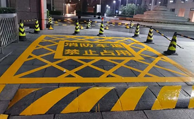 合肥地面畫消防通道劃線多少錢？飛揚(yáng)市政價(jià)格合理
