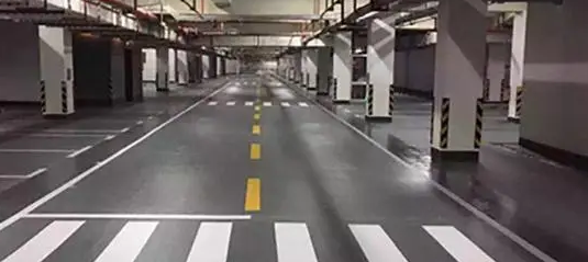 南通停車場(chǎng)劃線標(biāo)線材料，打造清晰明亮的停車指引