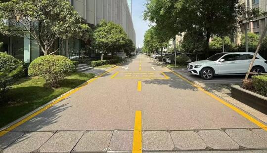 找飛揚市政，專業(yè)蘇州車位劃線服務