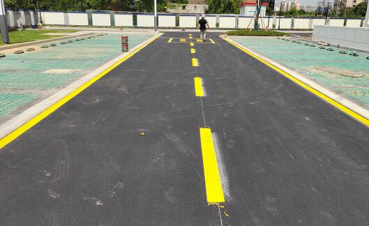 飛揚(yáng)市政，蘇州工廠地面劃線的專業(yè)選擇