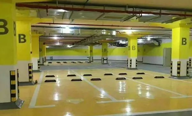 停車(chē)總犯難？車(chē)庫(kù)設(shè)計(jì)與車(chē)位劃線標(biāo)準(zhǔn)尺寸全解析